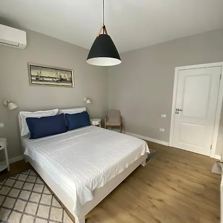 The Sea, The Sea Апартаменты *